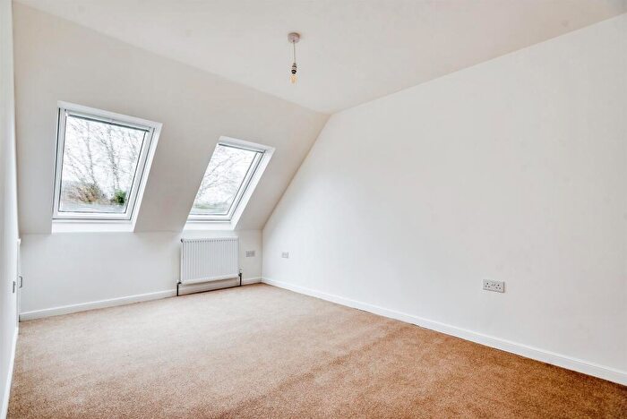 3 Bedroom Terraced House For Sale In Tower Hill, Witney, OX28