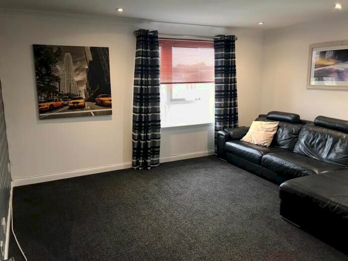 2 Bedroom Flat To Rent In Clydesdale Court, Clydesdale Street, Motherwell, ML1
