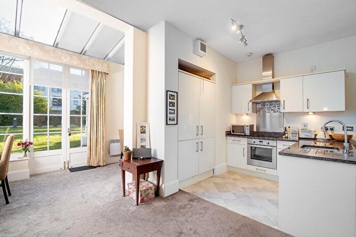 1 Bedroom Flat To Rent In Hagley Road, Edgbaston, Birmingham, B16