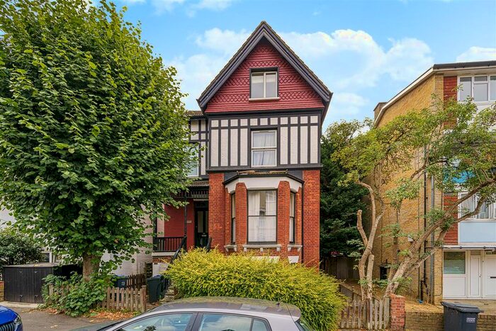 1 Bedroom Flat To Rent In Bedwardine Road, Crystal Palace, SE19