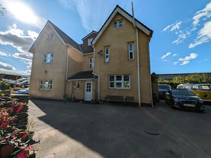 7 Bedroom Detached House For Sale In , Station Road, Yate, Bristol, BS37