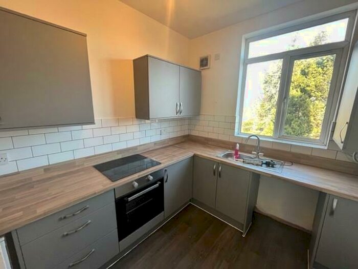 2 Bedroom Flat To Rent In Flat, Mary Vale Road, Bournville, Birmingham, B30