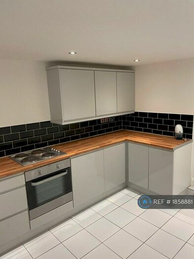 2 Bedroom Terraced House To Rent In Pastureside Terrace East, Bradford, BD14