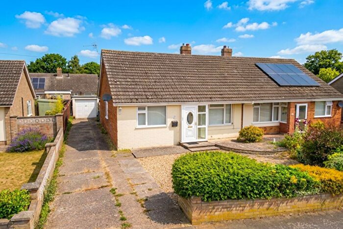 3 Bedroom Semi-Detached Bungalow For Sale In Sheffield Road, Wymondham, NR18
