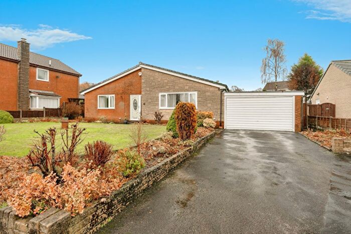 3 Bedroom Bungalow For Sale In Borrowdale Close, Burnley, Lancashire, BB10