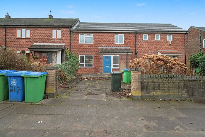 3 Bedroom Terraced House For Sale In Windermere Road, Middleton, Manchester, M24