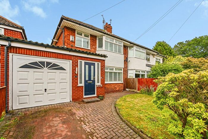 3 Bedroom Semi-Detached House For Sale In Clent Gardens, Lydiate, Merseyside, L31