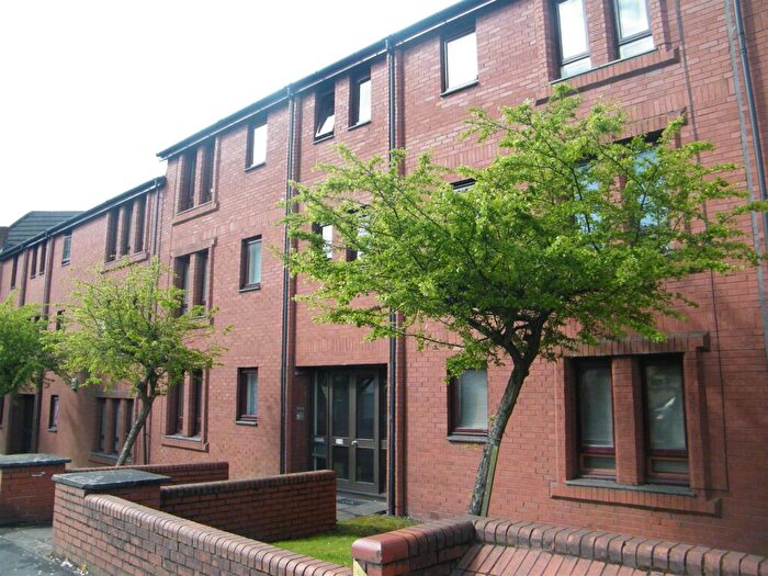 2 Bedroom Flat To Rent In Raeberry Street, Firhill, G20