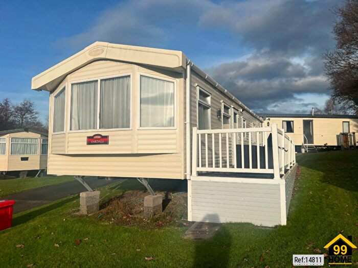 3 Bedroom Park Home For Sale In Star Resort Snowdon View, Brynrefail, Llanberis, Gwynedd, LL55