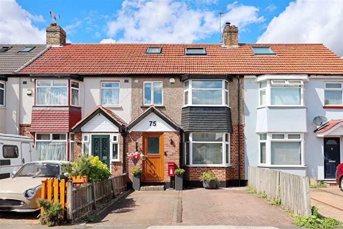 4 Bedroom Terraced House For Sale In Berkeley Road, Hillingdon, UB10