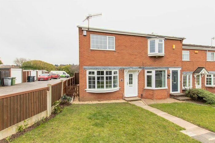 2 Bedroom Town House To Rent In Wymondham Close, Woodthorpe View, Nottingham, NG5