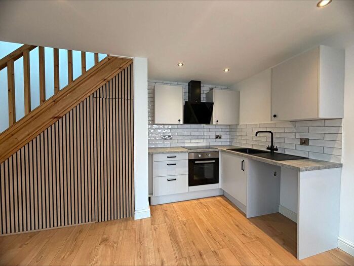 2 Bedroom Semi-Detached House To Rent In Forde Court, Kidwelly, SA17
