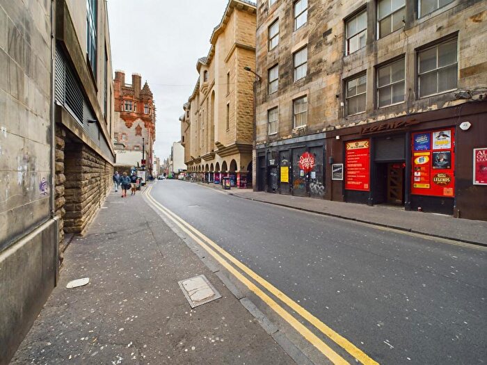 2 Bedroom Flat To Rent In Cowgate, Old Town, Edinburgh, EH1