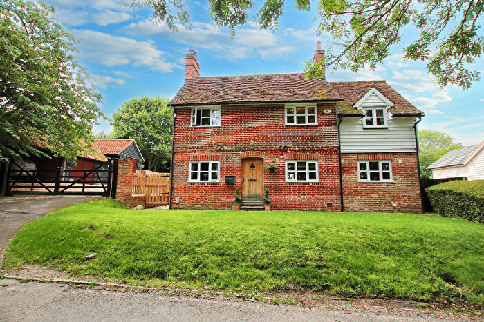 4 Bedroom Detached House For Sale In The Maltings, Dunmow, CM6