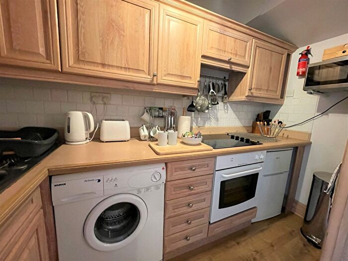 1 Bedroom Flat To Rent In St Mary Street, Swansea, SA1