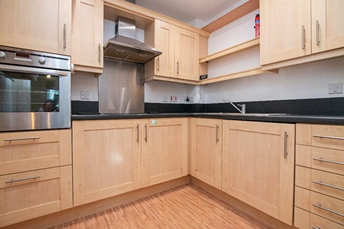2 Bedroom Apartment For Sale In College Road, Bromsgrove, Worcestershire, B60