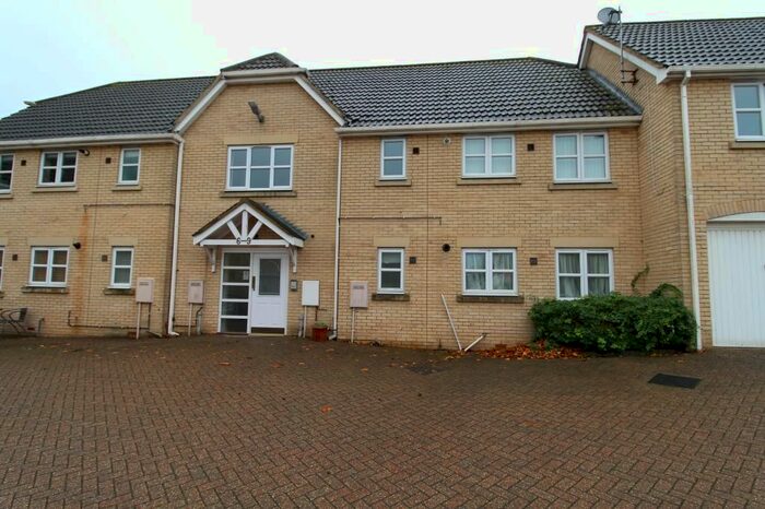 2 Bedroom Flat To Rent In Buckingham Court, Papworth Everard, Cambridge, CB23