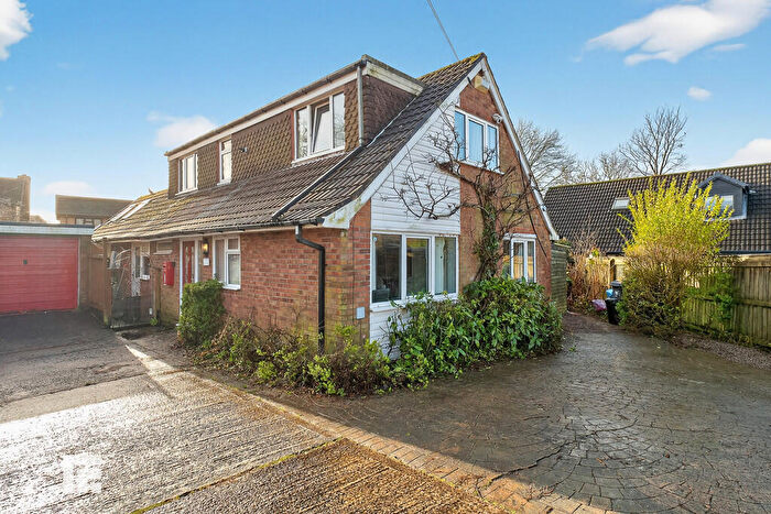 4 Bedroom Detached House For Sale In Parc-y-coed, Creigiau, Cardiff, CF15