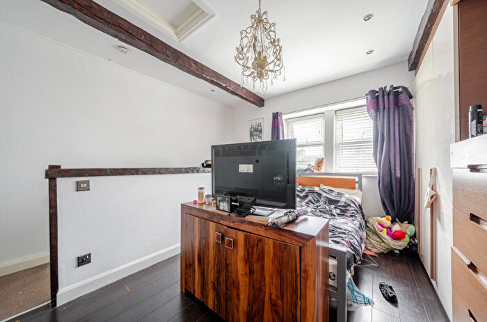 1 Bedroom End Of Terrace House For Sale In Woodland View, Calverley, Pudsey, West Yorkshire, Uk, LS28