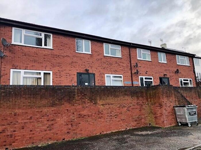 1 Bedroom Apartment To Rent In Broomhill Court - Flat, Off Fowler Street, S41