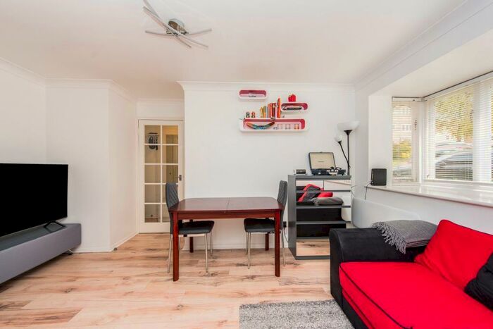 1 Bedroom Apartment To Rent In Percy Gardens, Worcester Park, KT4