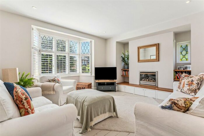 3 Bedroom End Of Terrace House To Rent In Rusham Road, London, SW12