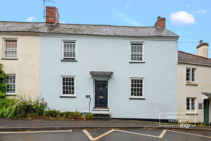 3 Bedroom Cottage For Sale In Aveton Gifford, Kingsbridge, Devon, TQ7