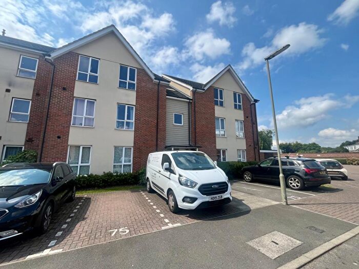 2 Bedroom Apartment To Rent In Harrow Close, Addlestone, KT15