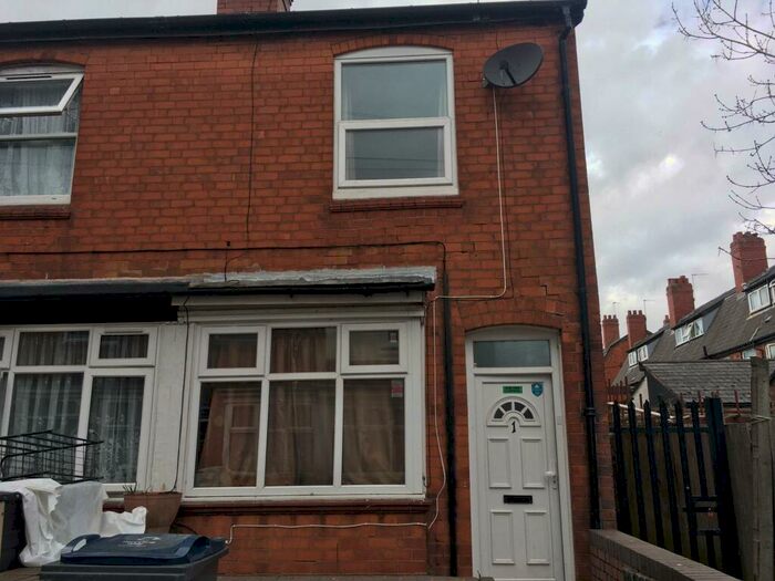 2 Bedroom Terraced House To Rent In Oak Avenue, Balsall Heath, B12