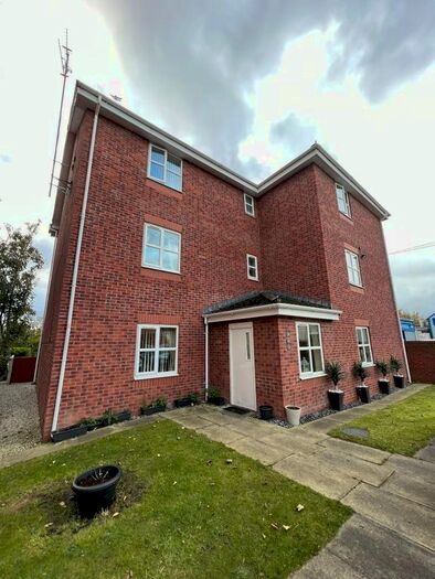 3 Bedroom Flat To Rent In Bankside Court, Field Lane, Litherland, Liverpool, L21