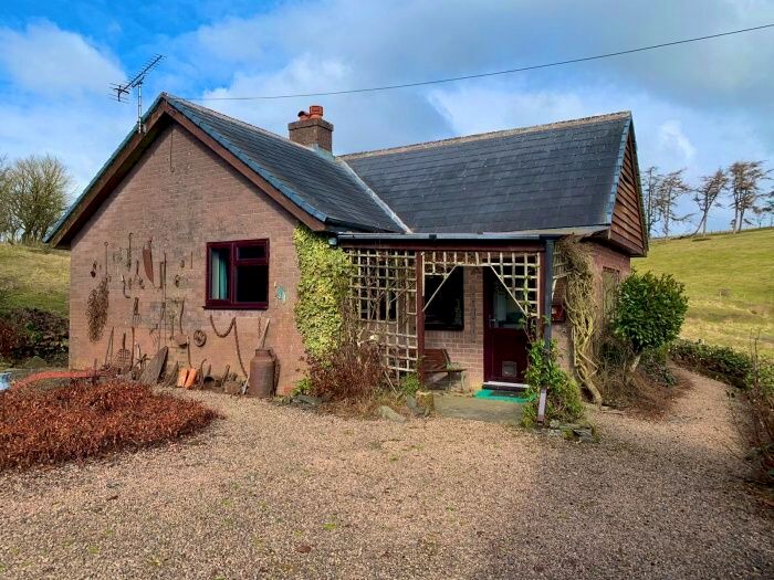 3 Bedroom Bungalow For Sale In Llanbister Road, Llandrindod Wells, LD1