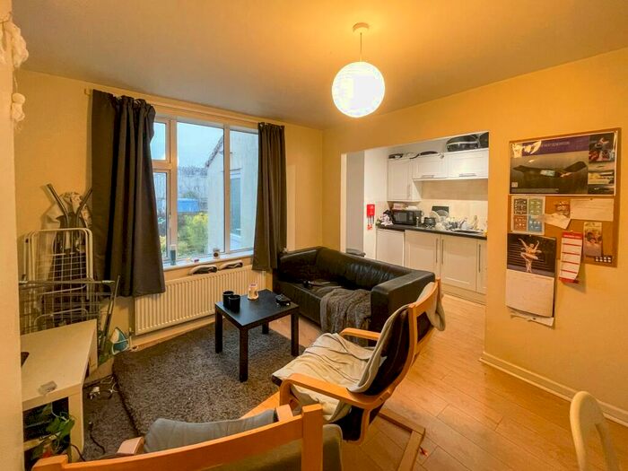 4 Bedroom Terraced House To Rent In Toronto Road, Horfield, Bristol, BS7