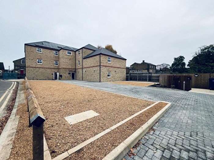 2 Bedroom Apartment To Rent In Abbeygate Court, March, PE15