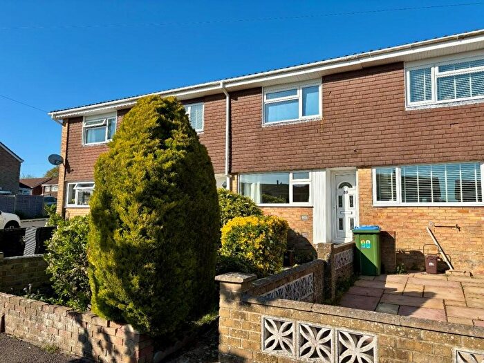 2 Bedroom Terraced House To Rent In Woolston - Southampton, SO19