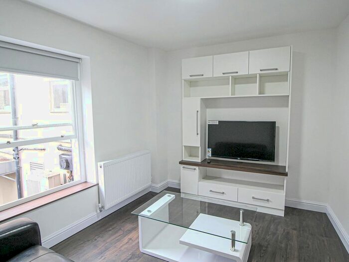 1 Bedroom Flat To Rent In Apt, Fossgate House #, YO1