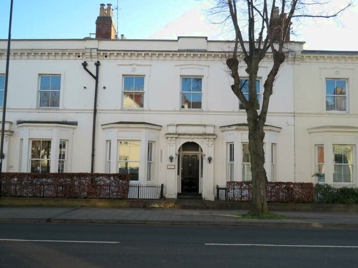 2 Bedroom Apartment To Rent In Clarendon Avenue, Leamington Spa, CV32