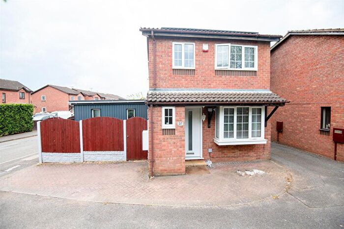 3 Bedroom Detached House For Sale In Windermere Drive, Wellingborough, NN8