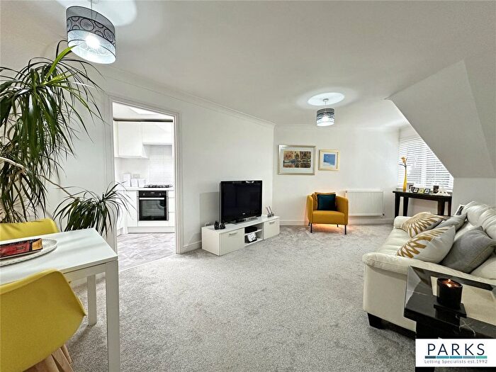 2 Bedroom Flat To Rent In Saffron Gate, Wilbury Road, Hove, East Sussex, BN3