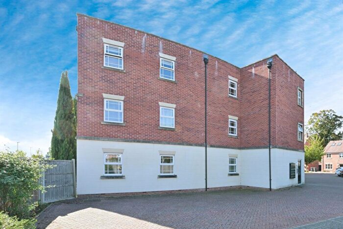 1 Bedroom Flat For Sale In Oak Grove, Northampton, NN3