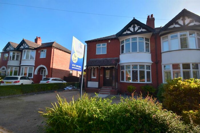 5 Bedroom Property To Rent In Dialstone Lane, Great Moor, Stockport, SK2