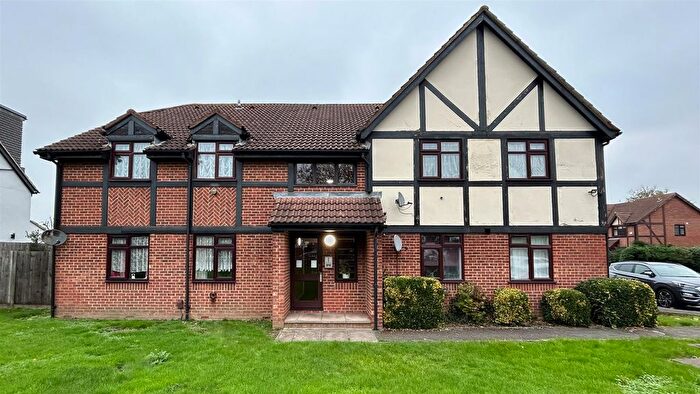 1 Bedroom Flat To Rent In Regents Close, Hayes, UB4