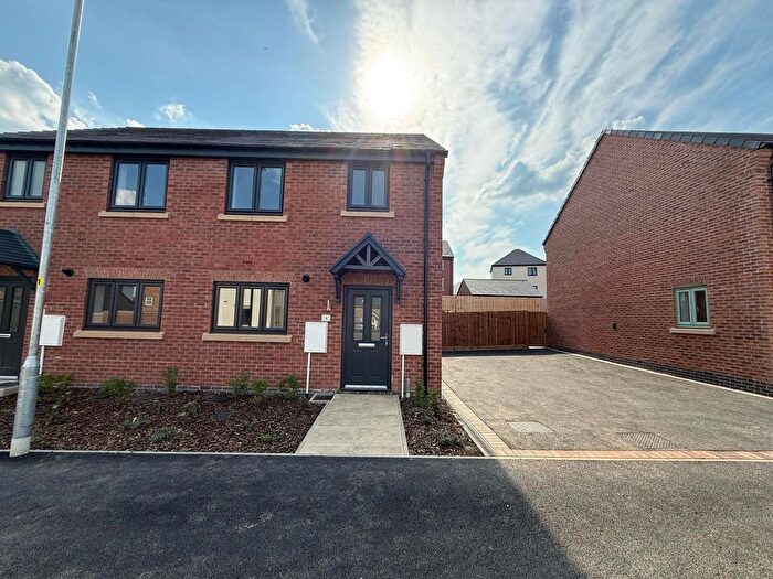 3 Bedroom Property To Rent In Canons Close, Corby, NN17