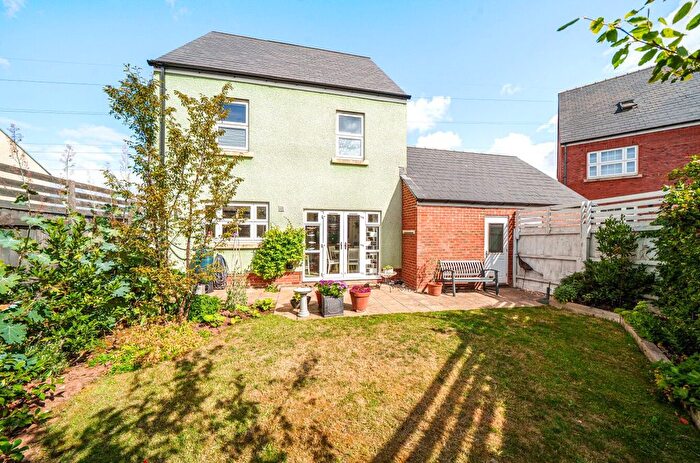 3 Bedroom Detached House For Sale In Seabrook Orchards, Exeter, EX2