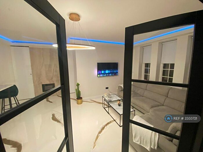 1 Bedroom Flat To Rent In Hillside Court, London, NW3