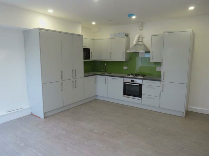 2 Bedroom Apartment To Rent In Goodrich Mews, Dudley, DY3