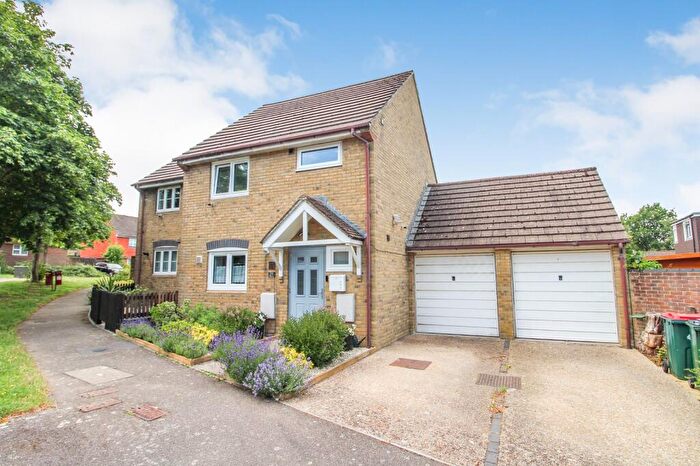 2 Bedroom Semi-Detached House For Sale In Kelmscott Rise, Crawley, West Sussex., RH11