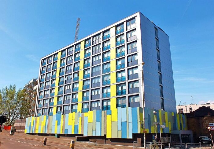 1 Bedroom Flat For Sale In Flat Trident House, Station Road, Hayes, Middlesex, UB3