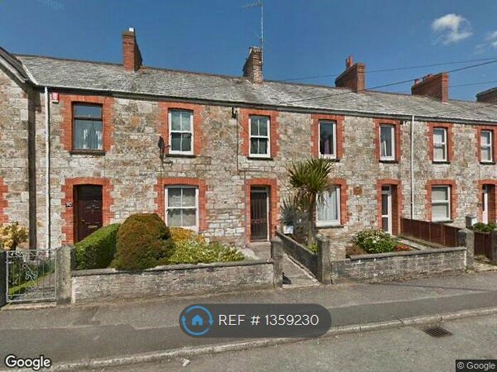 1 Bedroom Flat To Rent In Moorland Road, St. Austell, PL25