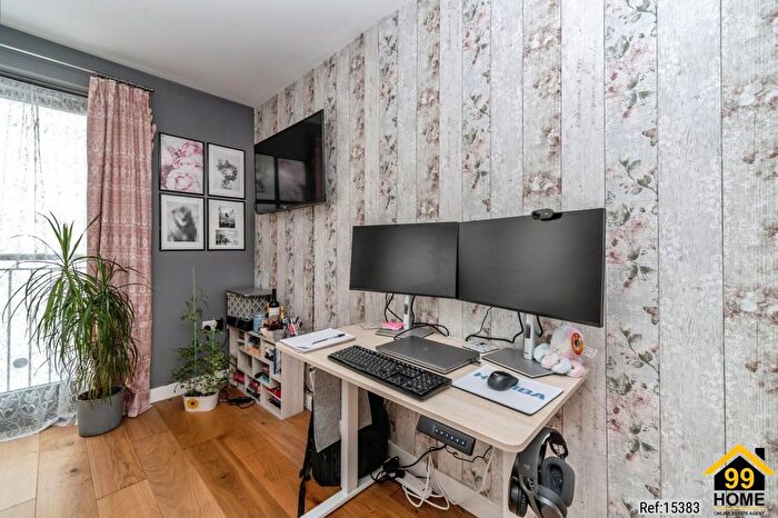 1 Bedroom Flat For Sale In Flat, Castle Lane, Bedford, MK40