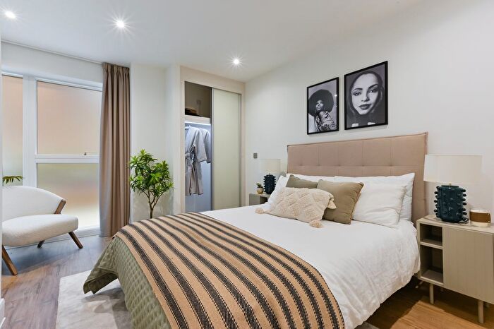 2 Bedroom Flat To Rent In Uncle Colindale, Aerial Square, London, NW9